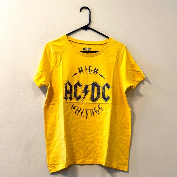 Plus Size Yellow AC DC High Voltage Short Sleeve Crew Neck Band Shirt XXL NWT - Picture 1 of 5